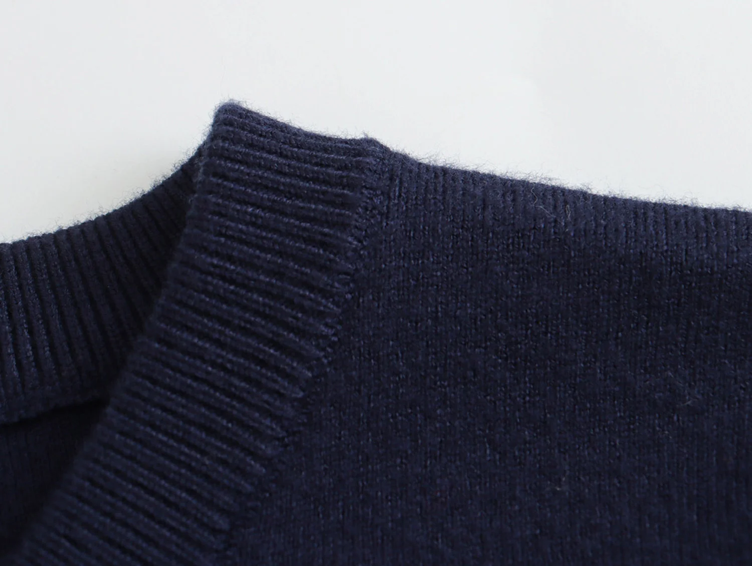 New Women's Clothing European And American Style Fashionable Temperament Commuting Slim Fit Striped Knitted Short Dress - Image 6